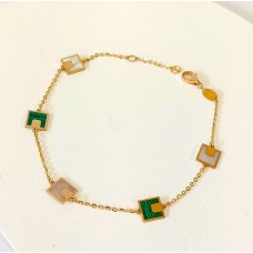 Βραχιόλι Σε Κίτρινο Χρυσό 14Κ - τετράγωνα φίλντισι (BR121)